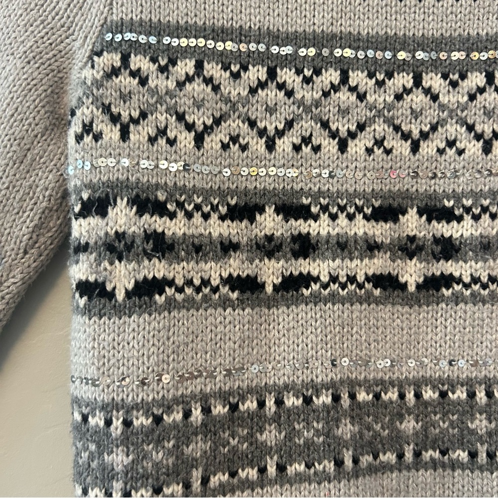 Old Navy womens gray fair isle crewneck knit sweater with sequins size small - Picture 6 of 16